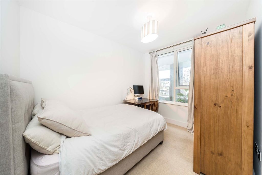 Property photo 3 of 9