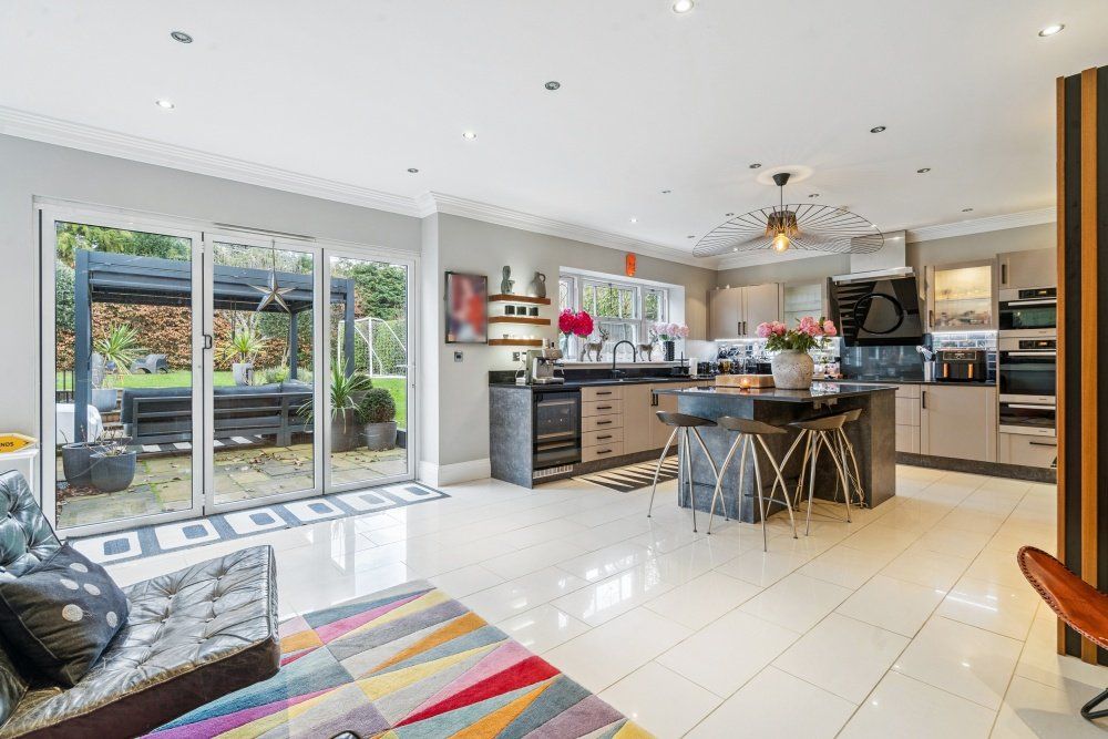 Property photo 2 of 26 Picture No. 23