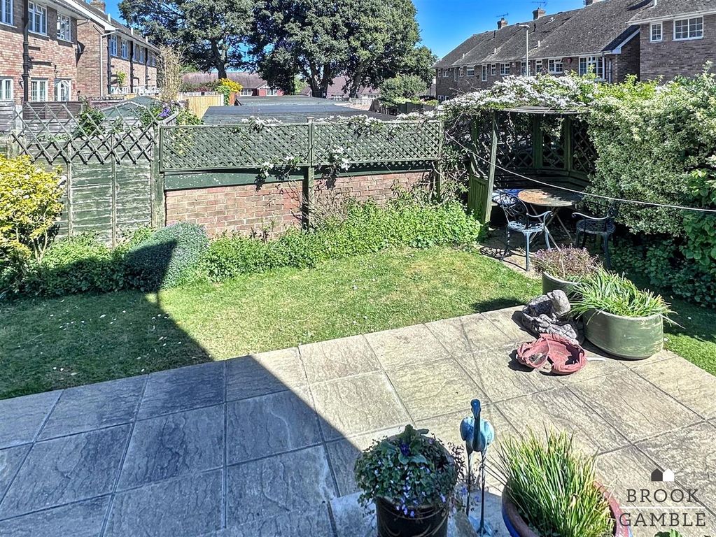 Property photo 2 of 19 01323 438506