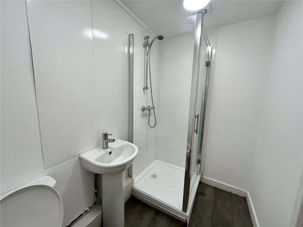 Property photo 3 of 7 Picture No. 04