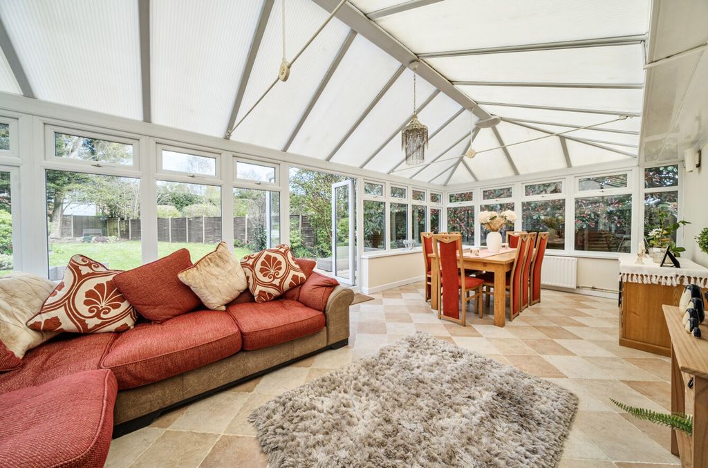 Property photo 3 of 41