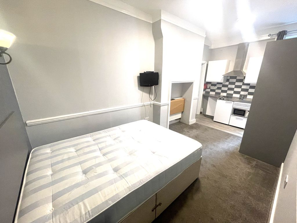 Property photo 2 of 6 Img_5812