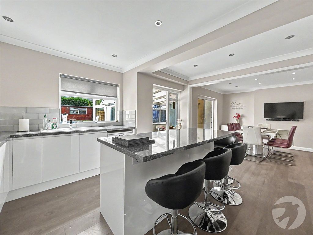 Property photo 1 of 55 Picture No. 26