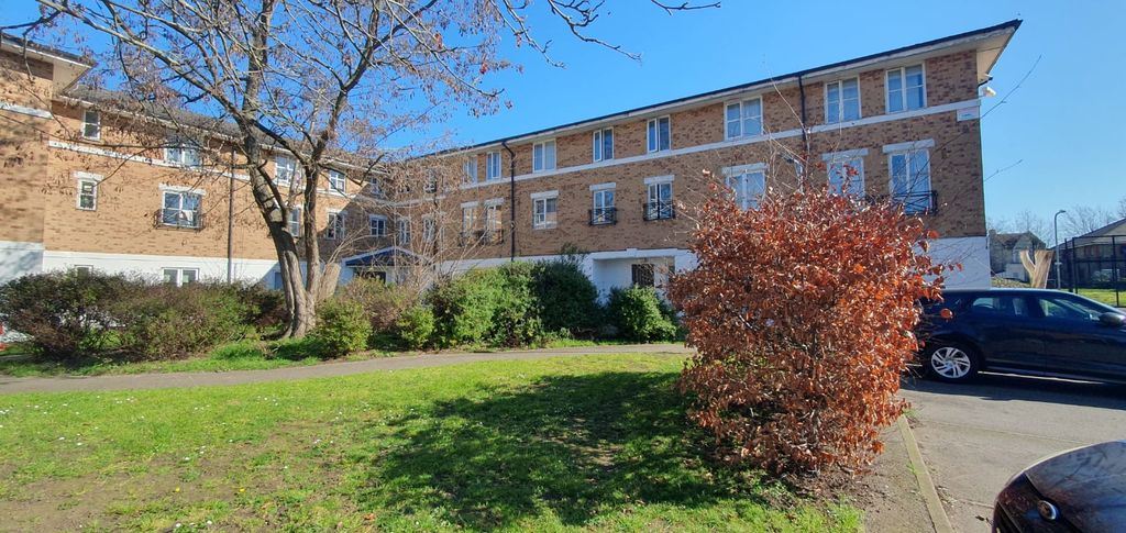 Property photo 1 of 6