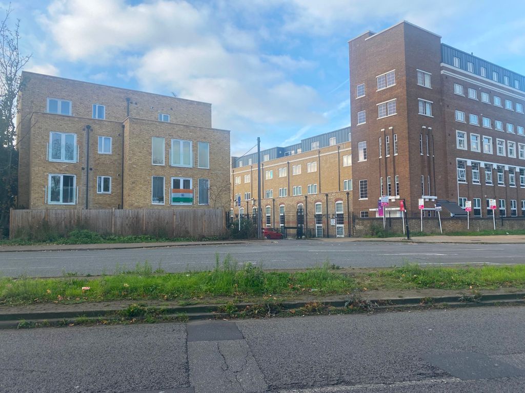 Property photo 1 of 1