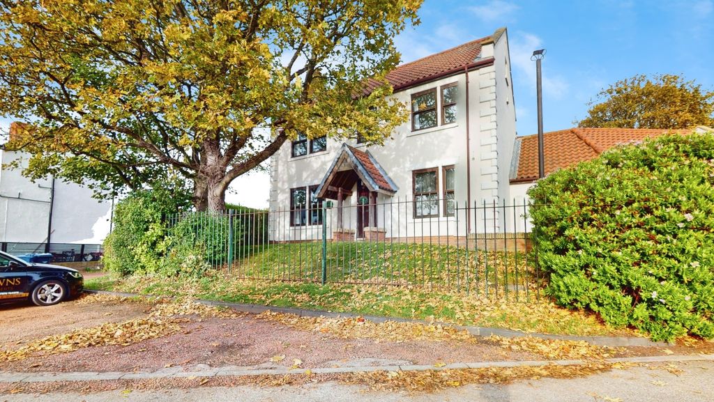 Property photo 1 of 64 4425110