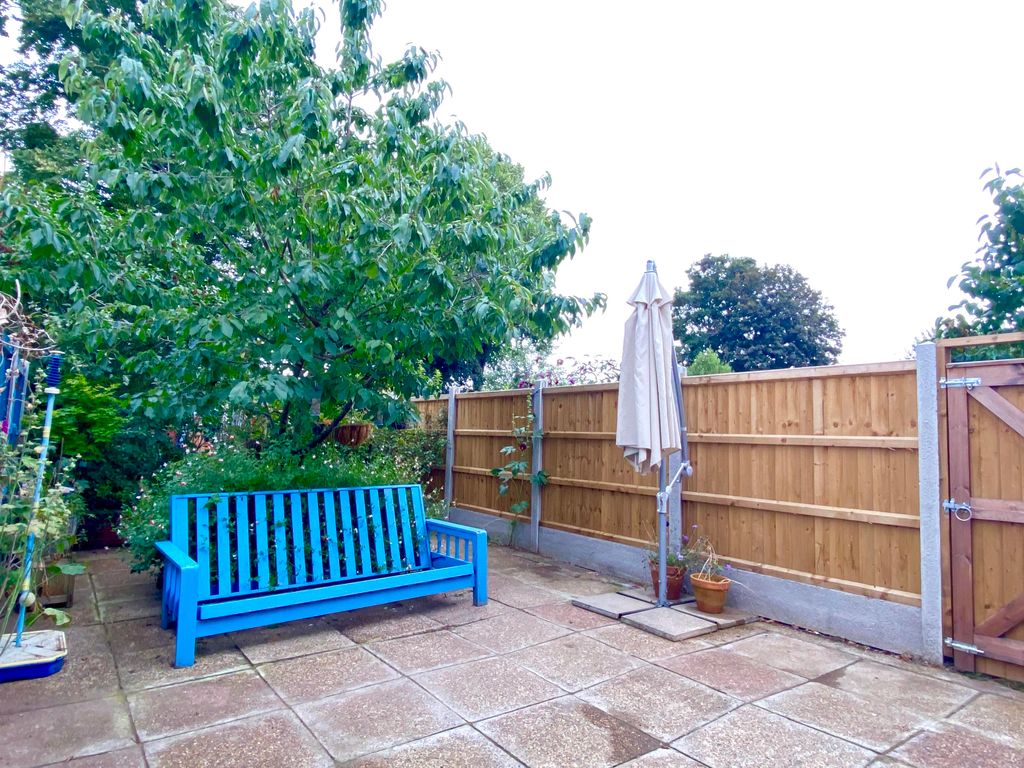Property photo 3 of 15 Garden