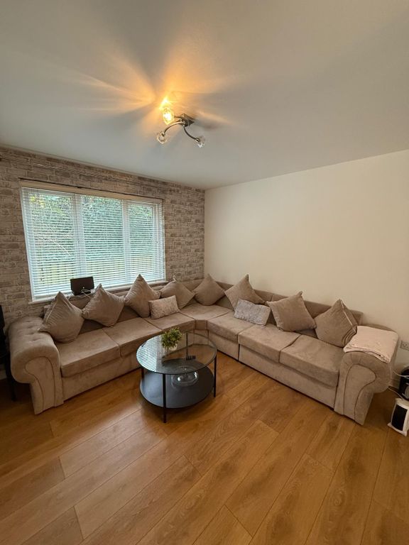 Property photo 2 of 14 Gallery