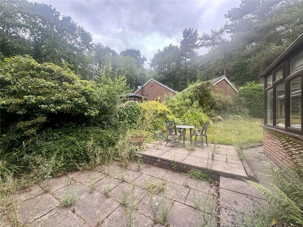 Property photo 3 of 13 Picture No. 02
