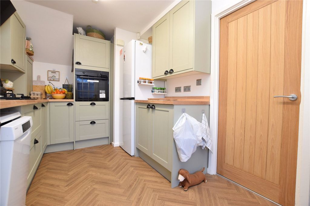 Property photo 3 of 19 Picture No. 01