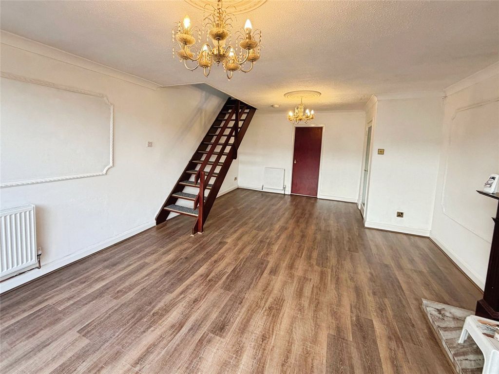 Property photo 2 of 14 Picture No. 03