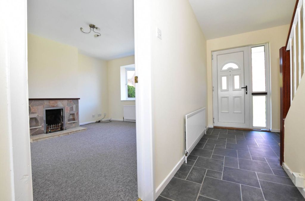 Property photo 3 of 22