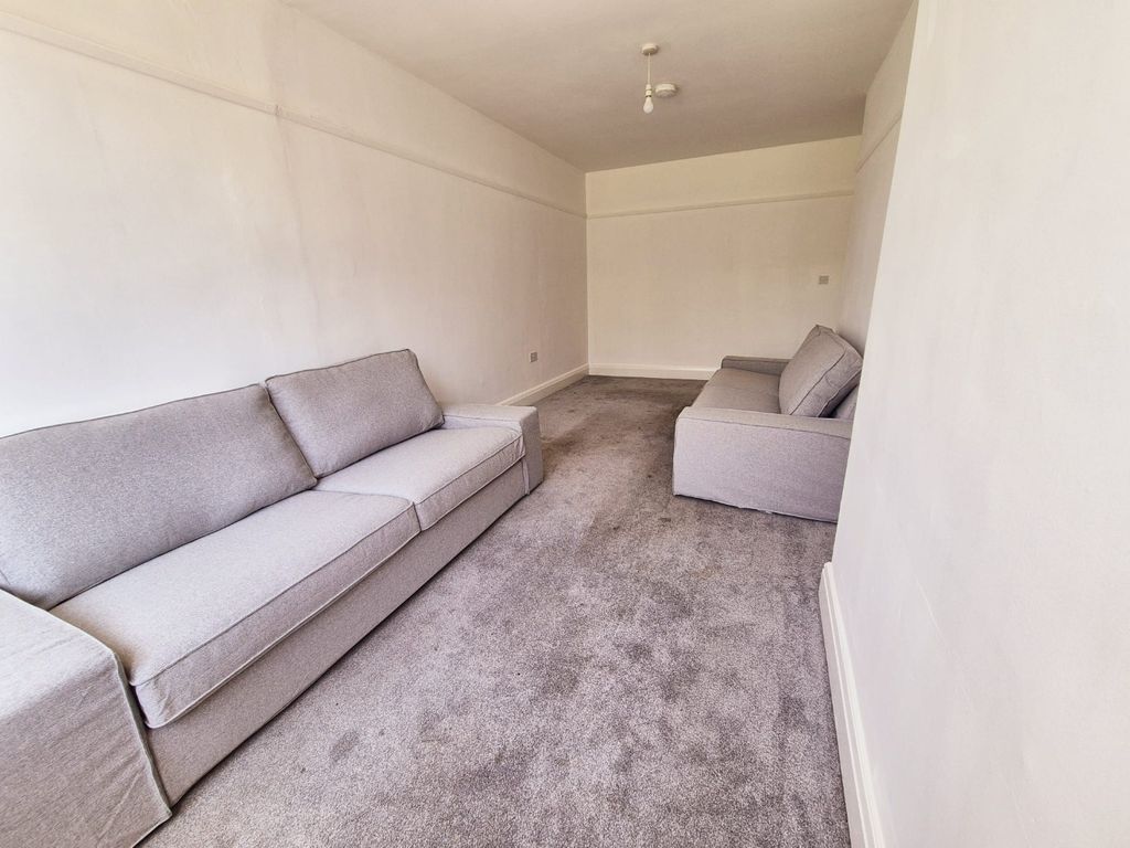 Property photo 2 of 12 Photo 2