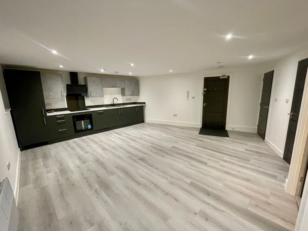 Property photo 3 of 6 Living Room