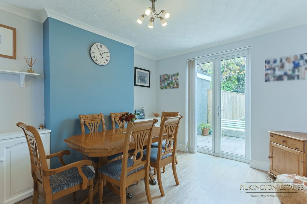 Property photo 3 of 18 4357414