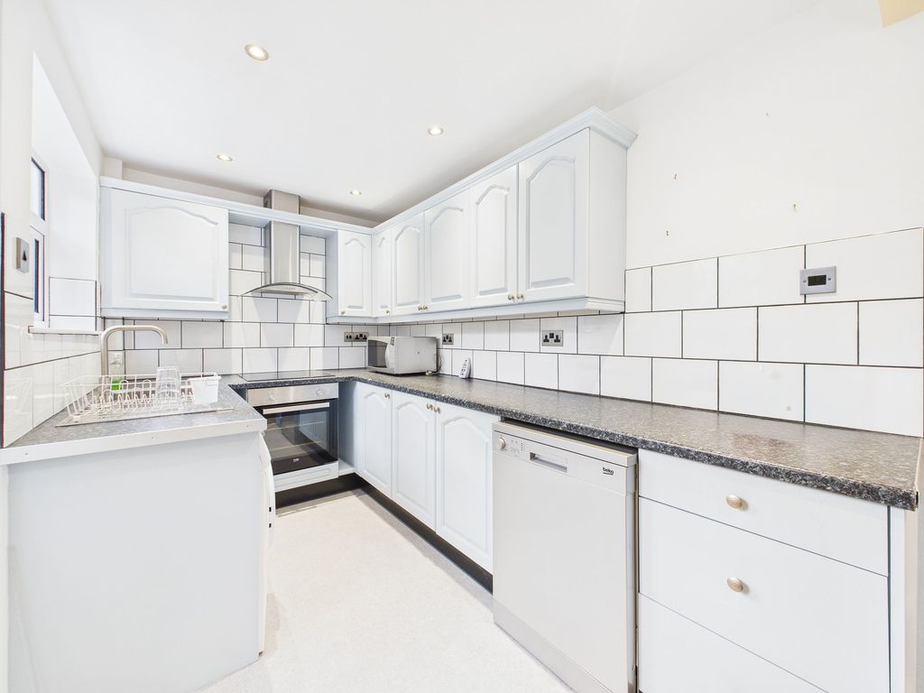 Property photo 3 of 18 Dining Kitchen (First Floor)