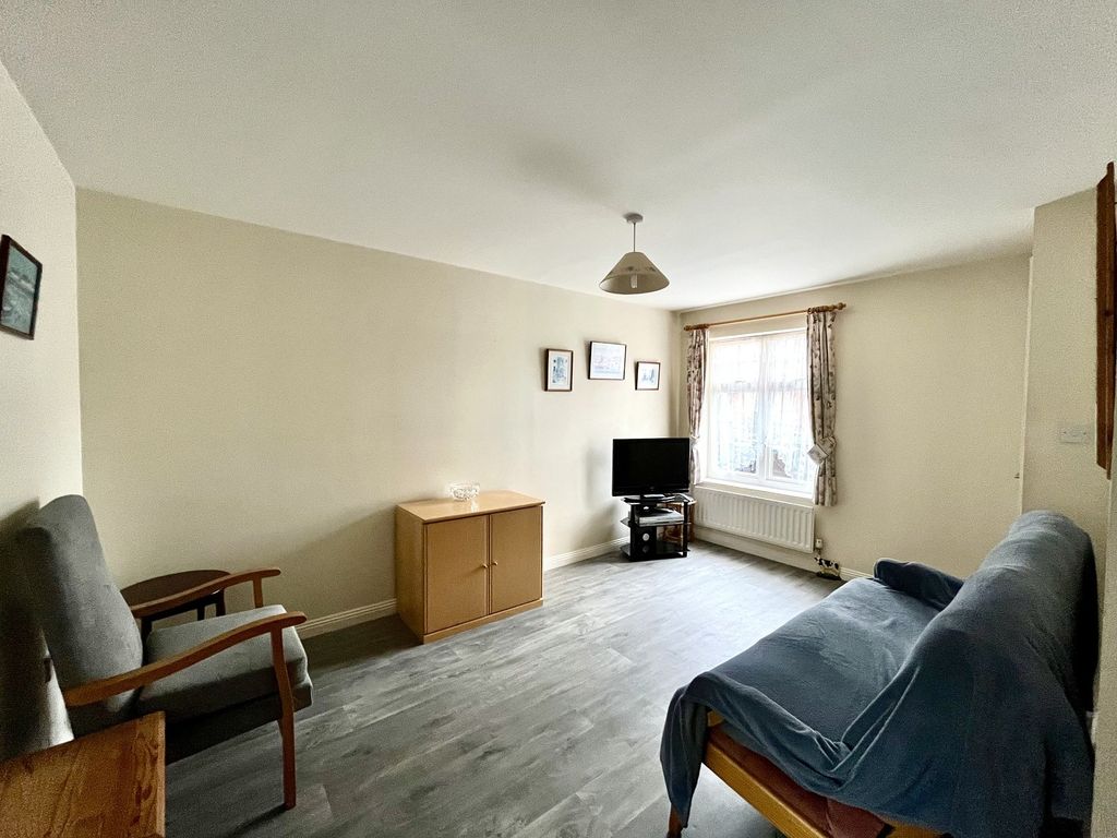 Property photo 2 of 9 Not Specified