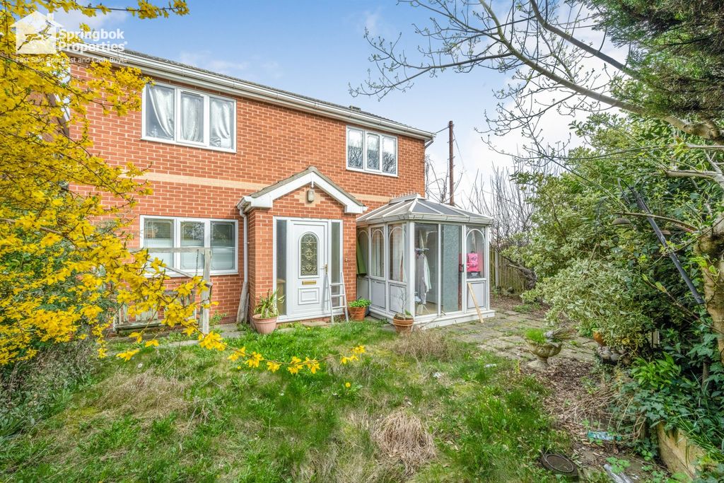 Property photo 1 of 17 Front View