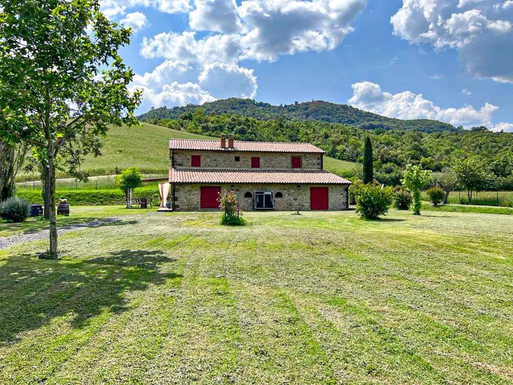 Property photo 3 of 27