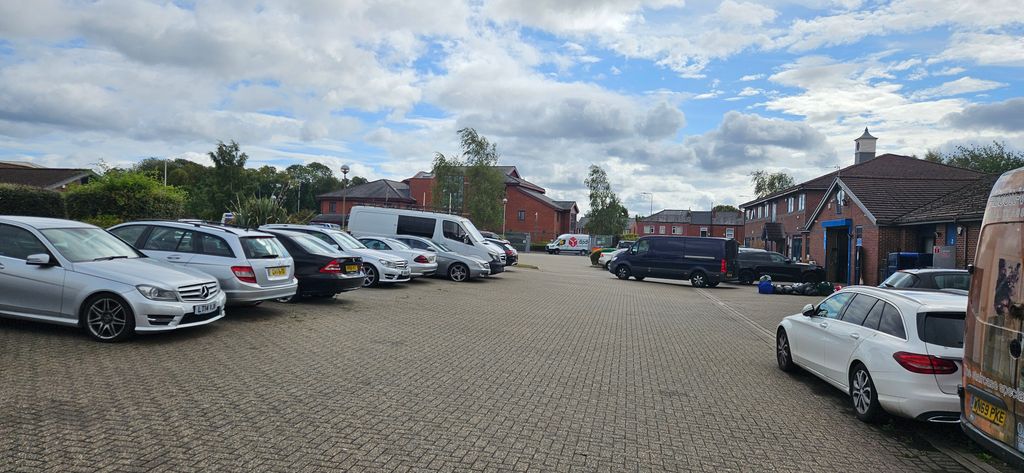 Property photo 2 of 4