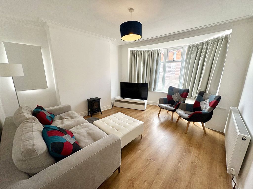 Property photo 2 of 19 Picture No. 03