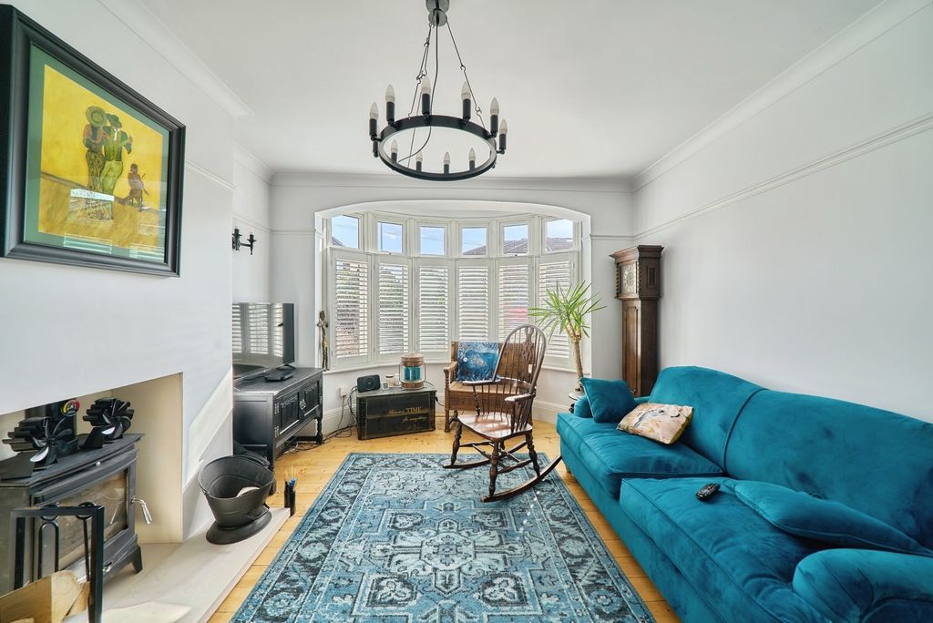 Property photo 2 of 24 Pbox-Img.Jpg