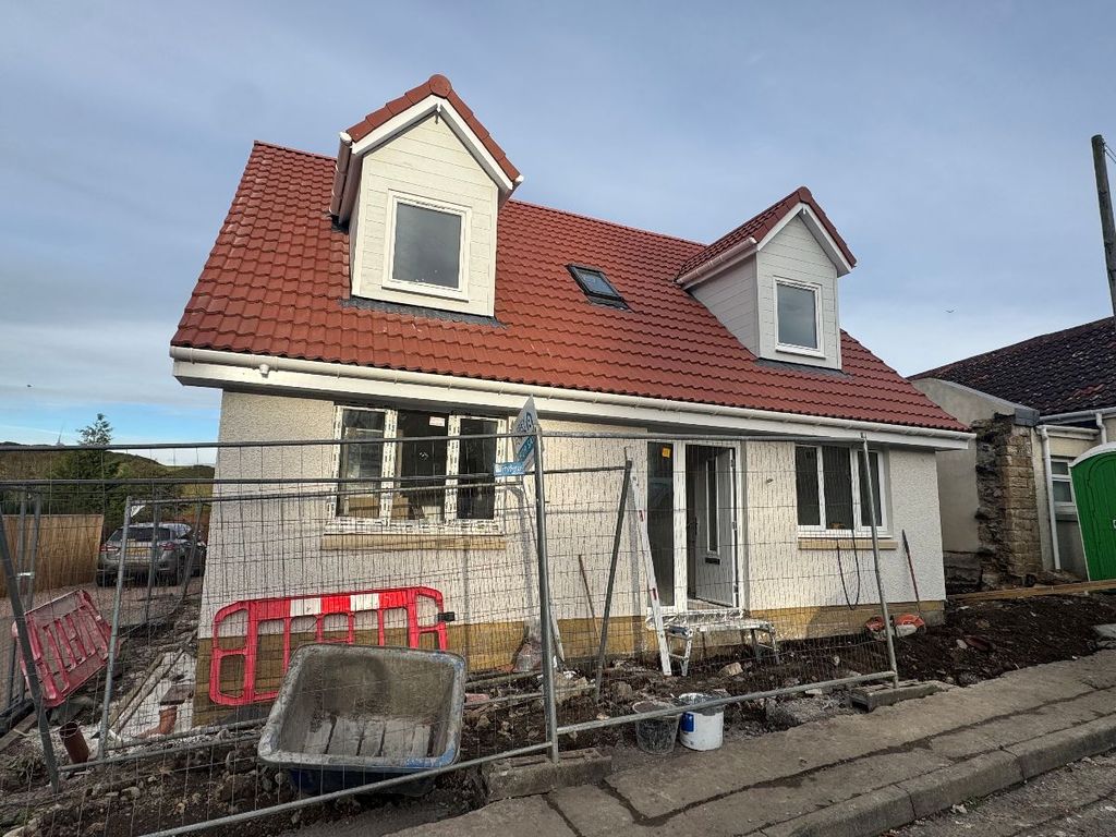 Property photo 2 of 3