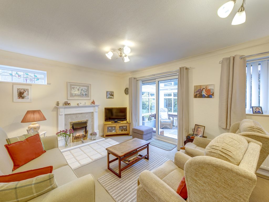 Property photo 3 of 12