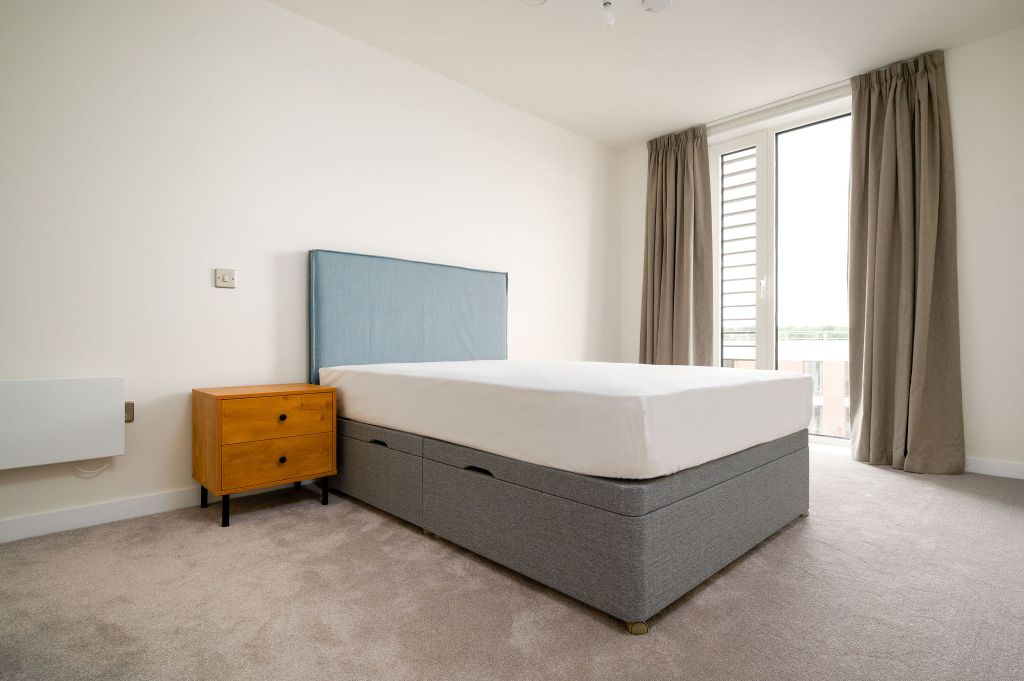 Property photo 3 of 24