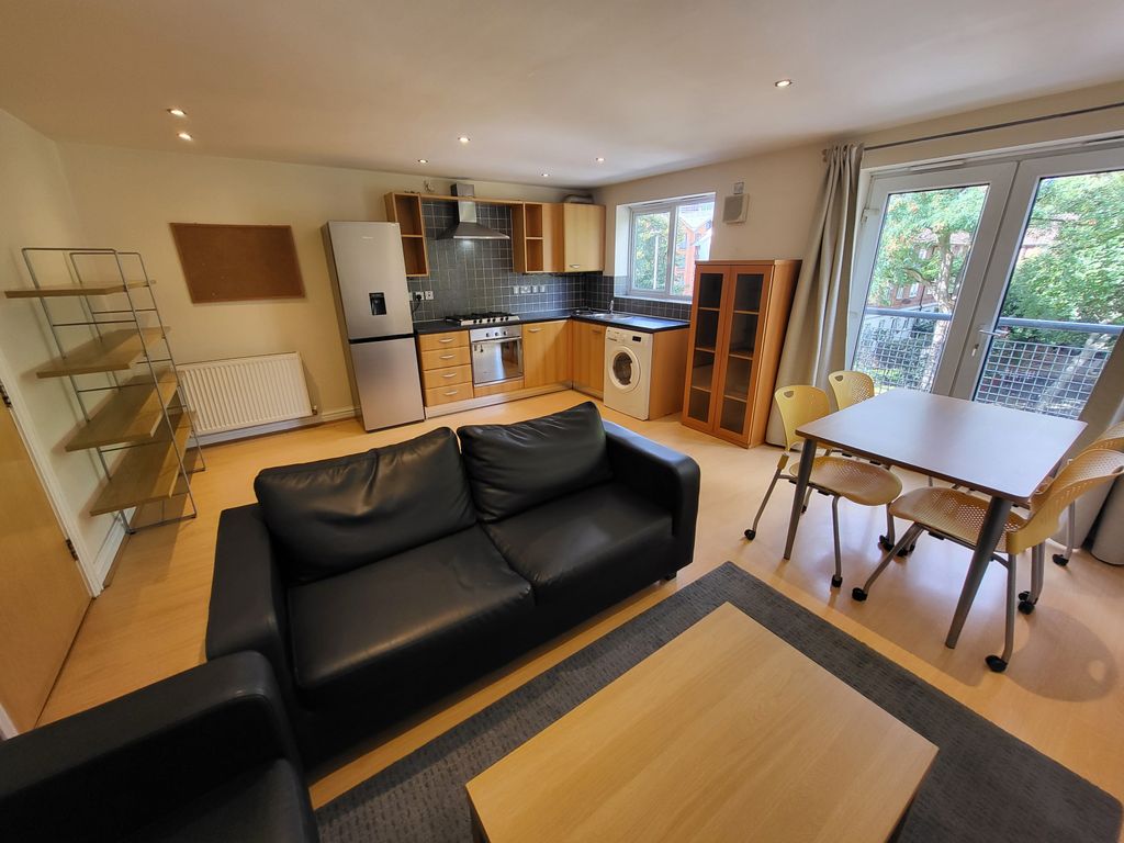 Property photo 3 of 12 Gallery