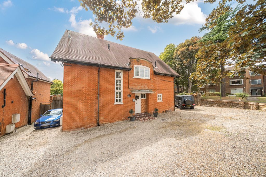 Property photo 1 of 13