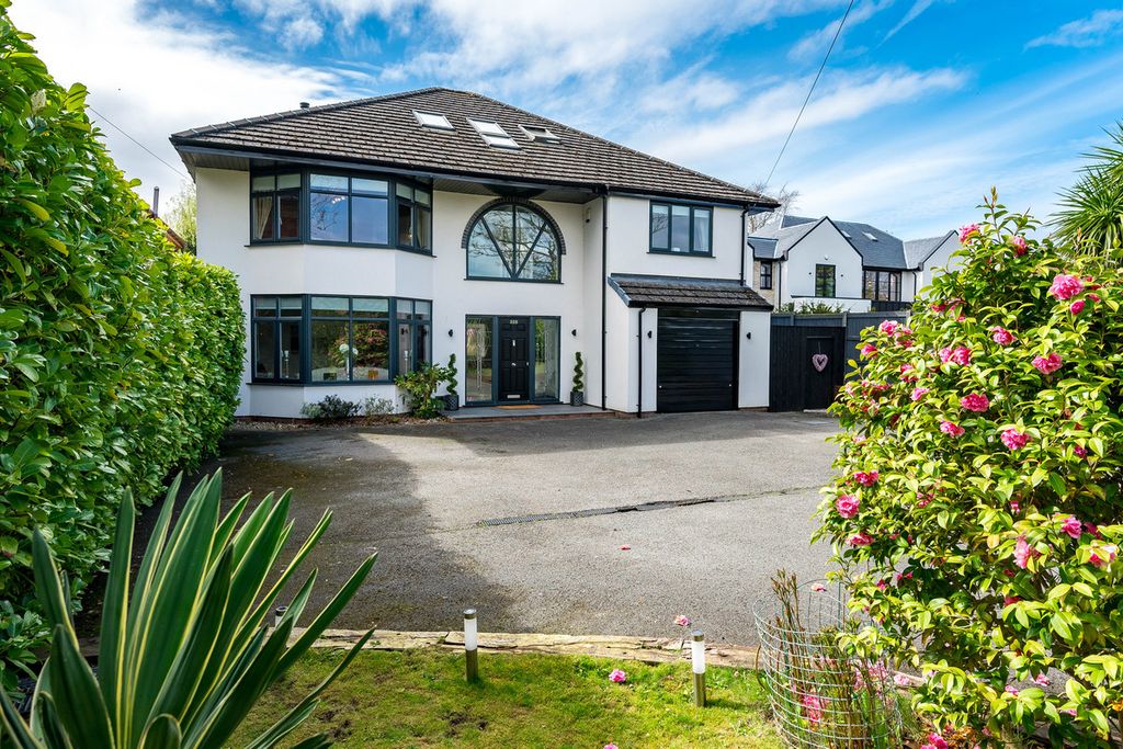Property photo 1 of 39