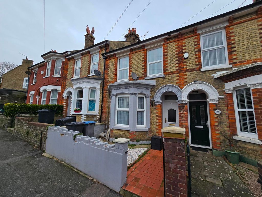 Property photo 1 of 24