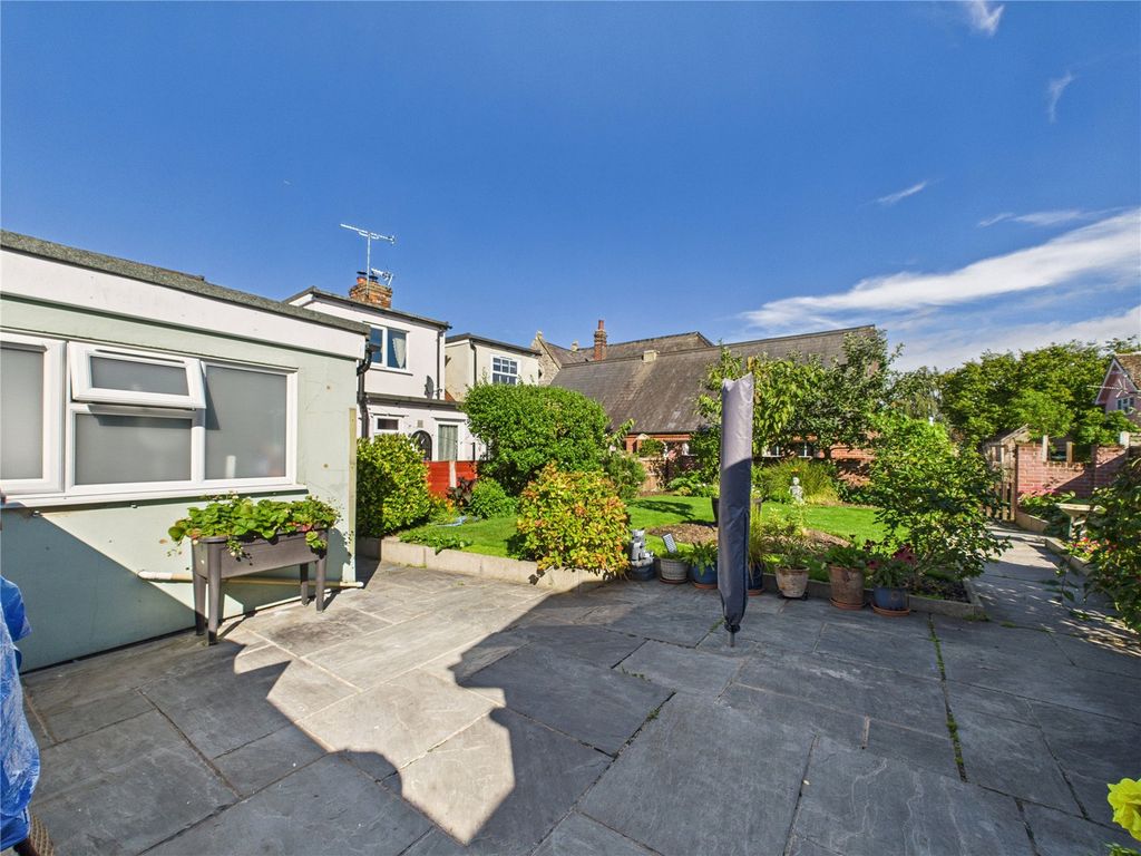 Property photo 3 of 18 Picture 3