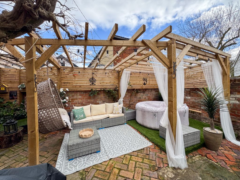 Property photo 3 of 47 Img_8925