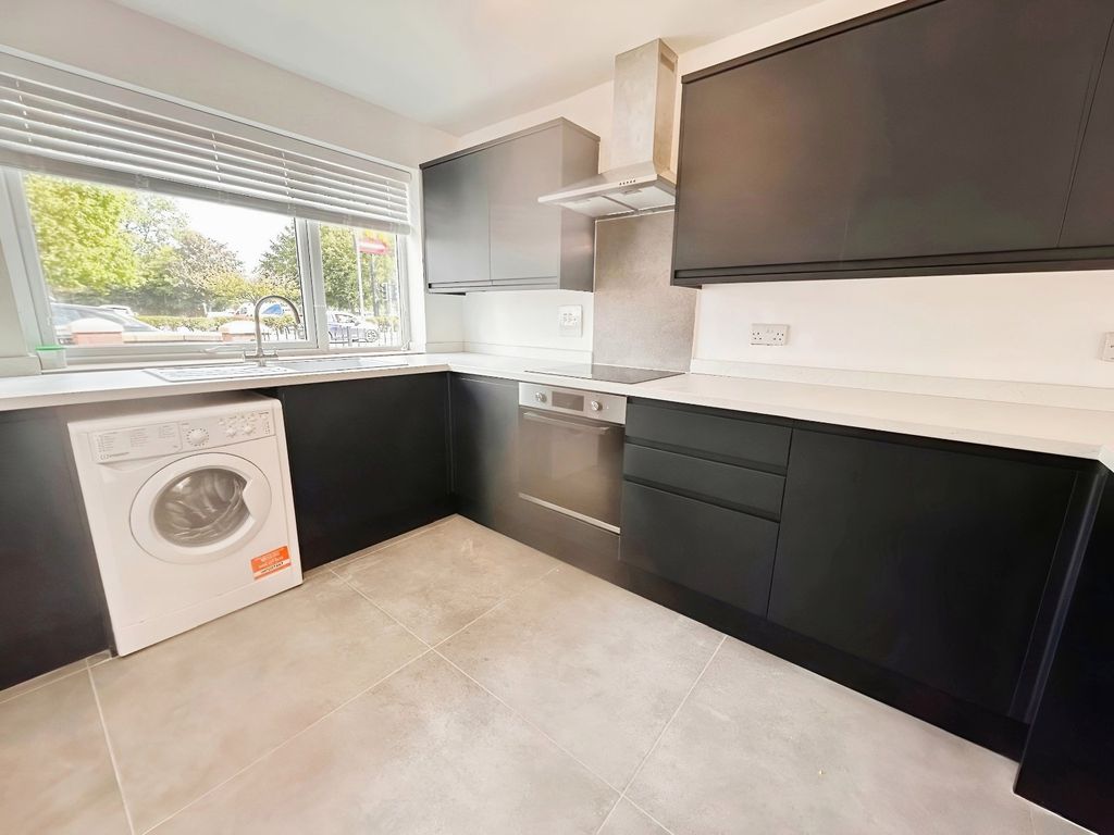 Property photo 1 of 14 Picture No. 11