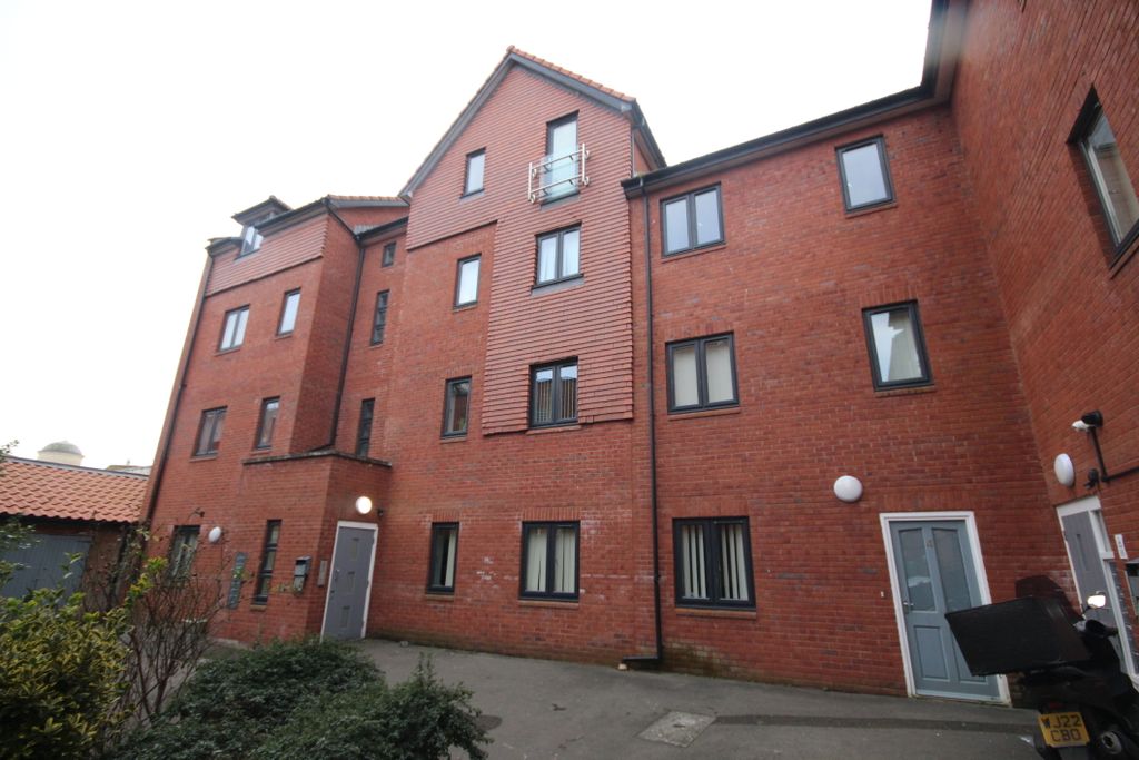 Property photo 1 of 5