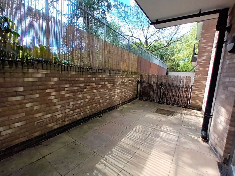 Property photo 3 of 5 Photo 8