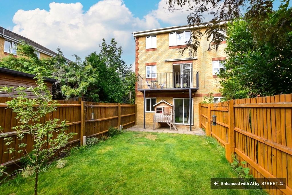 Property photo 1 of 26