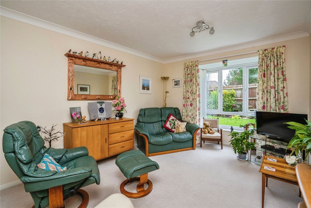 Property photo 2 of 16 Picture No. 03