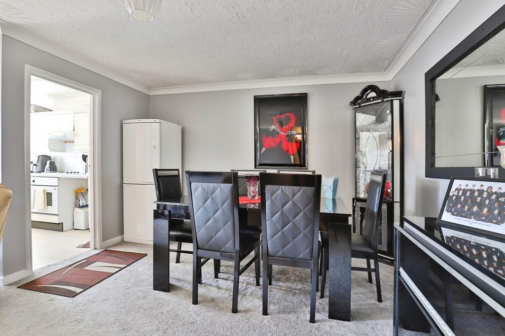 Property photo 3 of 11 Reception Room