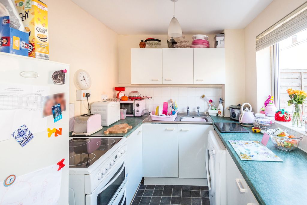 Property photo 3 of 8 F4Ad8A86-c3ce-4Fd1-9