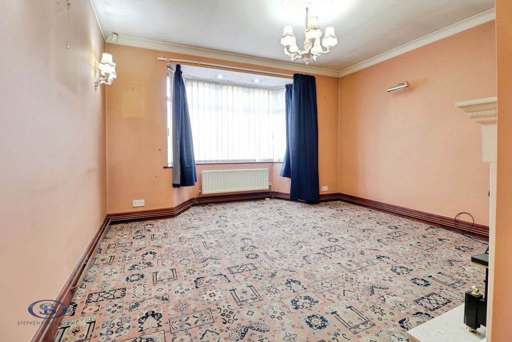 Property photo 3 of 22 Pbox-Img.Jpg