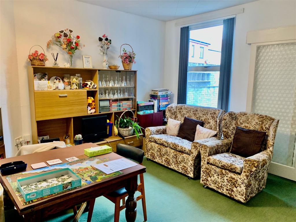 Property photo 3 of 12 Dining Room.Jpg