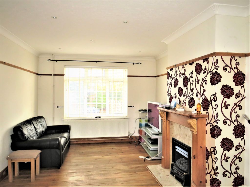 Property photo 2 of 8 Living Room