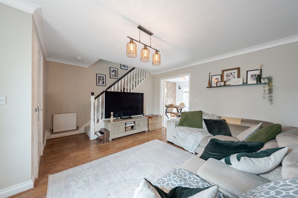 Property photo 2 of 20 Lounge