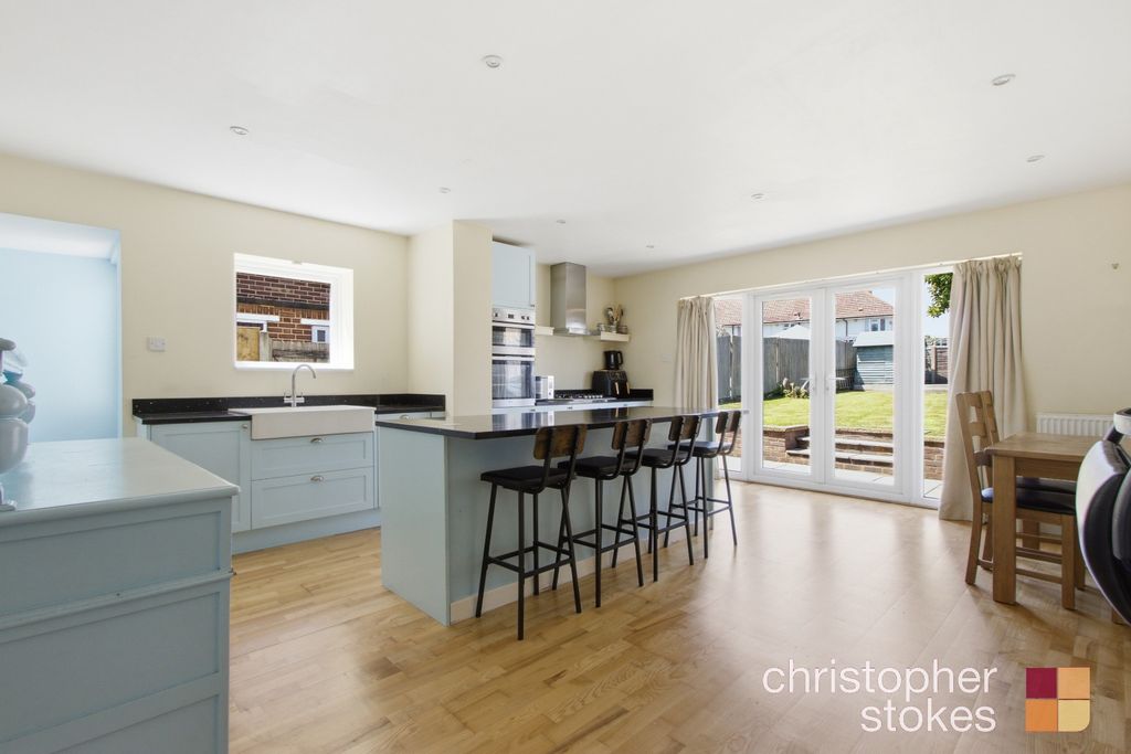 Property photo 3 of 18 5234247
