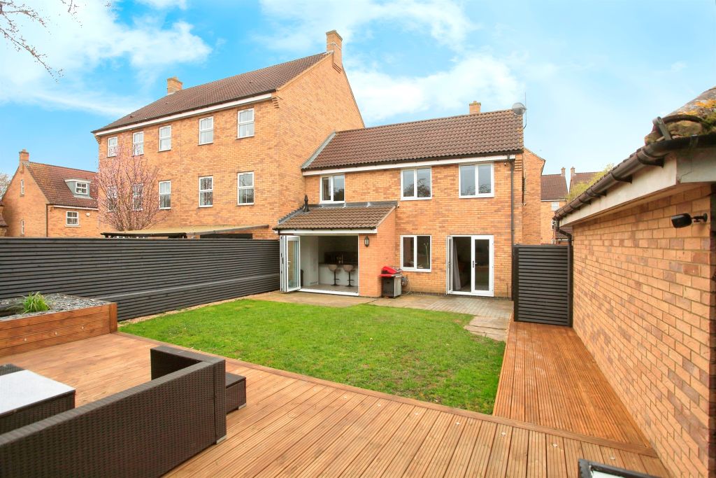 Property photo 1 of 18