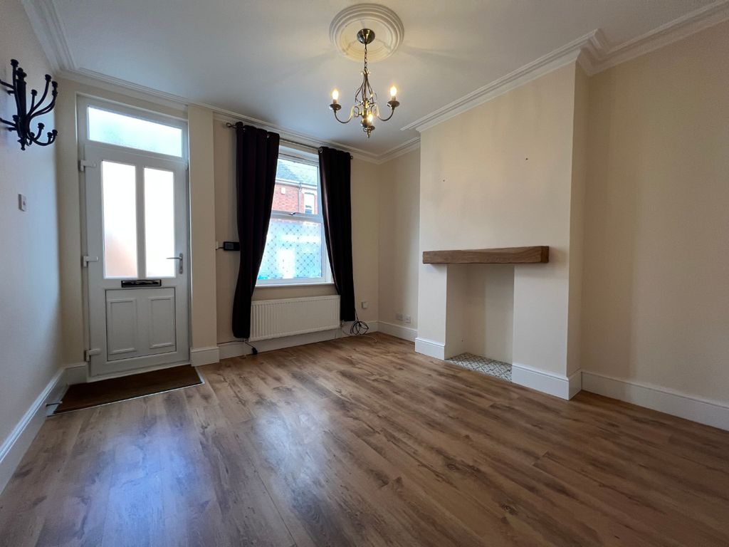 Property photo 2 of 10 1888764