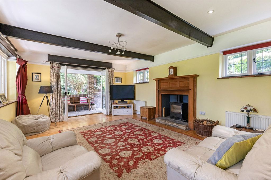 Property photo 2 of 16 Sitting Room